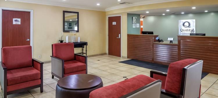 普拉森提亚阿纳海姆富勒顿品质酒店(Quality Inn Placentia Anaheim Fullerton)图片