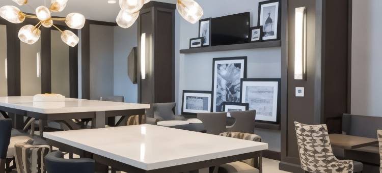 印第安纳波利斯 - 基斯通希尔顿欢朋套房酒店(Hampton Inn & Suites Indianapolis/Keystone)图片