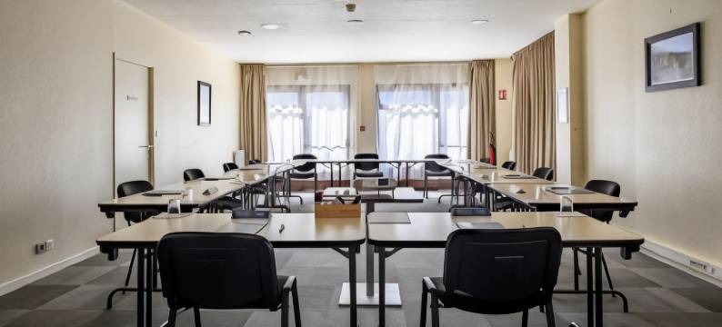 康铂普瑞姆酒店-尼姆市中心(Campanile Nimes Centre - Mas Carbonnel)图片