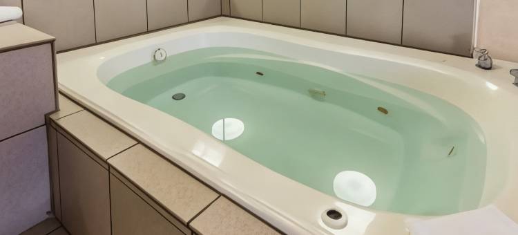 娱乐场对面凯艺套房酒店及会议中心(Quality Inn & Suites Erie Near Casino)图片