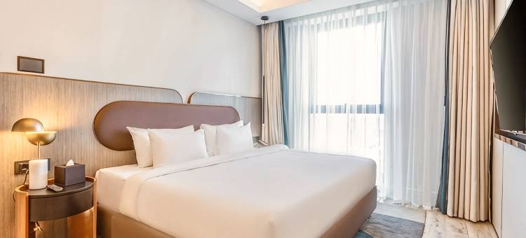 萨维茨基广场.(Savitsky Plaza)图片