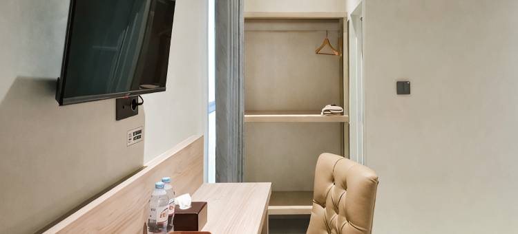 Urbanview Hotel Tentrem 2 near Alun-Alun Blora图片
