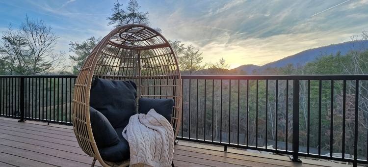 A Splashing Good Time 4 Br Game Room Outdoor Fireplace图片