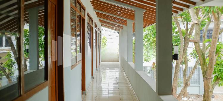 Saijaan Guesthouse Unej RedPartner图片