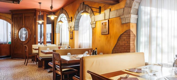 博洛尼亚阿玛迪斯iH酒店(Jr Hotels Bologna Amadeus)图片