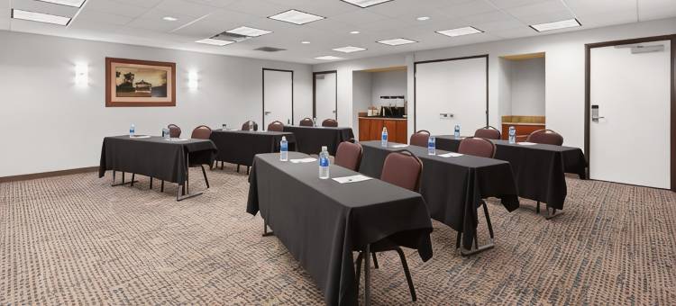 希尔顿欢朋套房酒店-伯灵顿(Hampton Inn & Suites Burlington)图片