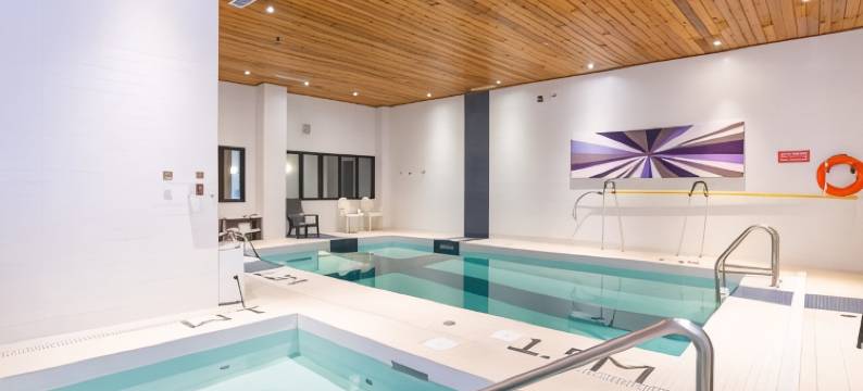 桑德曼经典埃德蒙顿南酒店(Sandman Signature Edmonton South Hotel)图片