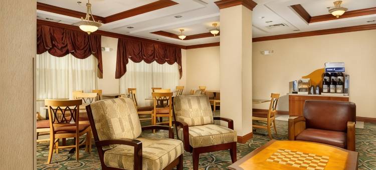 智选假日套房酒店勒诺城(诺克斯维尔区)(Holiday Inn Express & Suites Lenoir City (Knoxville Area))图片