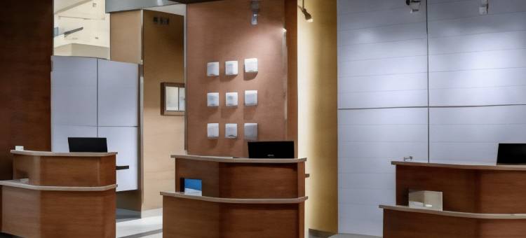 亚特兰大迪凯特市中心/埃默里万怡酒店(Courtyard Atlanta Decatur Downtown/Emory)图片