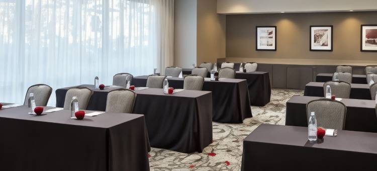 长滩机场欢朋酒店(Hampton Inn Long Beach Airport)图片