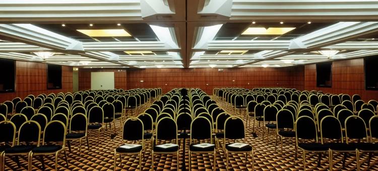 那不勒斯市中心华美达酒店(Ramada by Wyndham Naples)图片