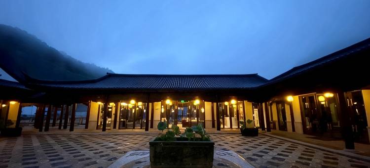 重庆金佛山良瑜山居民宿图片
