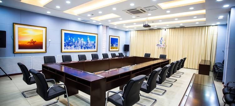 鹏泰世纪酒店(呼伦贝尔海拉尔机场店)图片