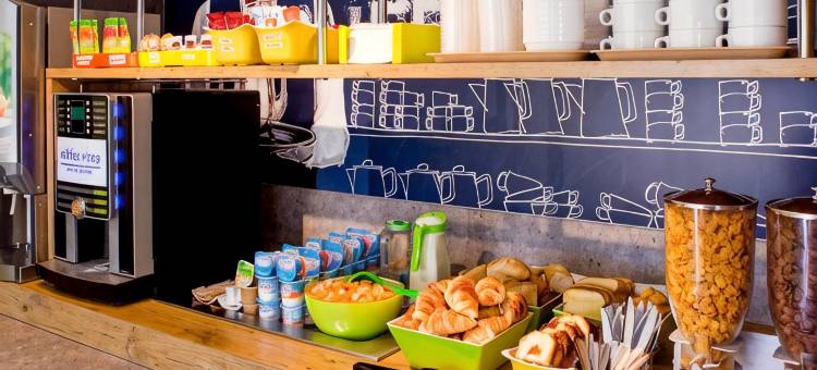 马恩河谷宜必思快捷谢勒酒店(Ibis Budget Marne la Vallée Chelles)图片