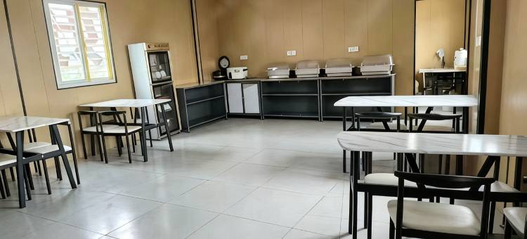 如家华驿精选酒店(滁州中州国际商城店)图片