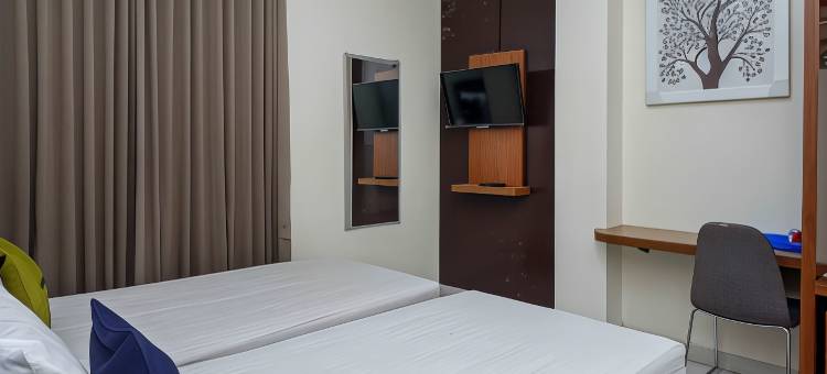 Urbanview酒店双树普禾加多(Urbanview Hotel Double Tree Purwokerto)图片