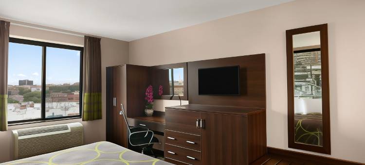 Super 8 by Wyndham Bronx图片