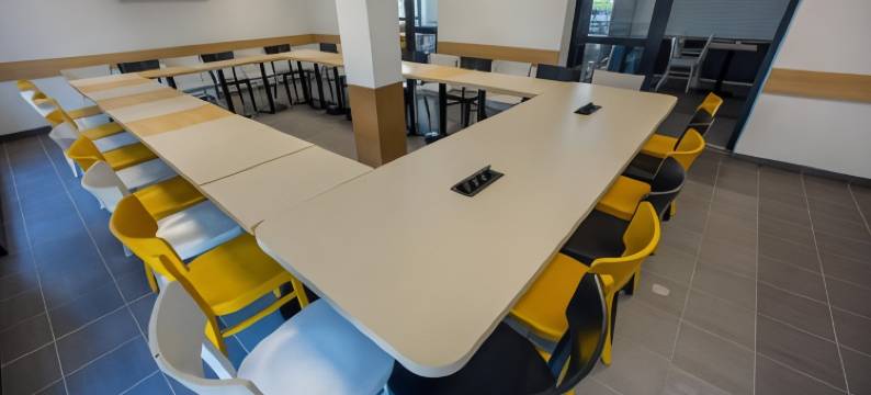 B&B酒店莱塞比耶(B&B Hotel les Herbiers)图片