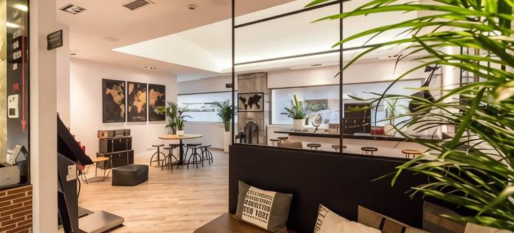 克莱门特巴拉哈斯酒店(Clement Barajas)图片