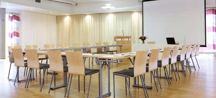 托恩华索格酒店(Thon Hotel Surnadal)图片