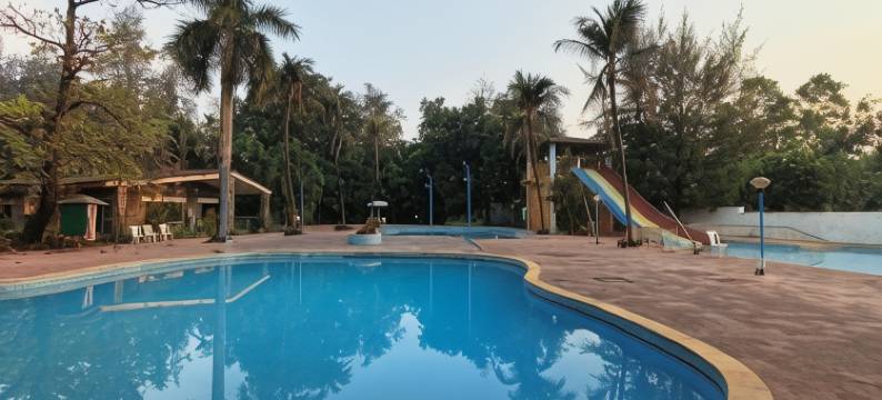 松林度假村(Pinewood Resort)图片