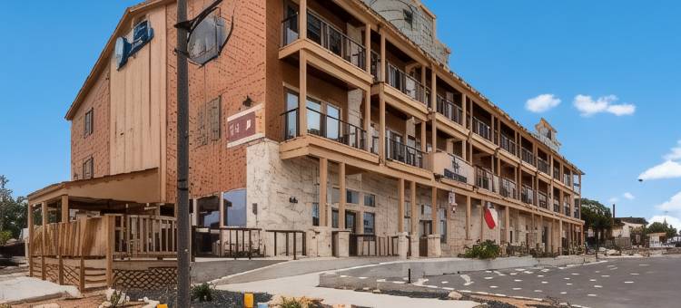 贝斯特韦斯特班德拉套房及轿车(Best Western Bandera Suites  Saloon)图片