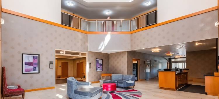 玫瑰城会议中心贝斯特韦斯特优质酒店(Best Western Plus Rose City Conference Center Inn)图片