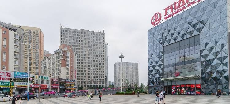 铭轩雅筑公寓(大连高新万达广场店)图片