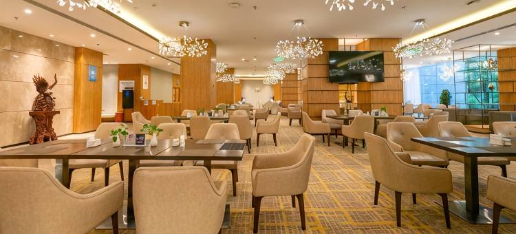 云南维居金鹰大酒店(昆明火车站双桥夜市风情街店)图片