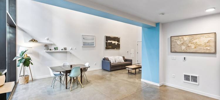 雷德蒙德核心区的开放式阁楼 - 92步行分数(Open Loft in Redmond Core - 92 Walkscore!)图片