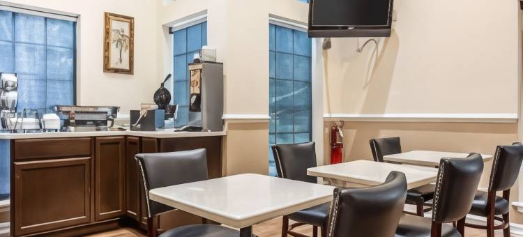 伊克诺旅馆套房凯斯 I-26 机场(Econo Lodge Inn & Suites Cayce I-26 Airport)图片