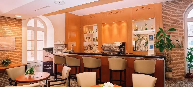 阿尔比塔恩河畔美居酒店(Mercure Albi Rives du Tarn)图片