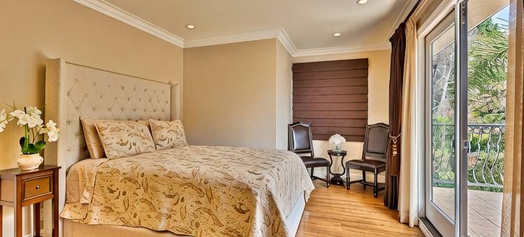 夏日阳光 - 壮丽的好莱坞山名人聚居区恒温泳池度假屋(Summer Sun - Magnificent Hollywood Hills HtdPool Residence in Celebrity Enclave)图片