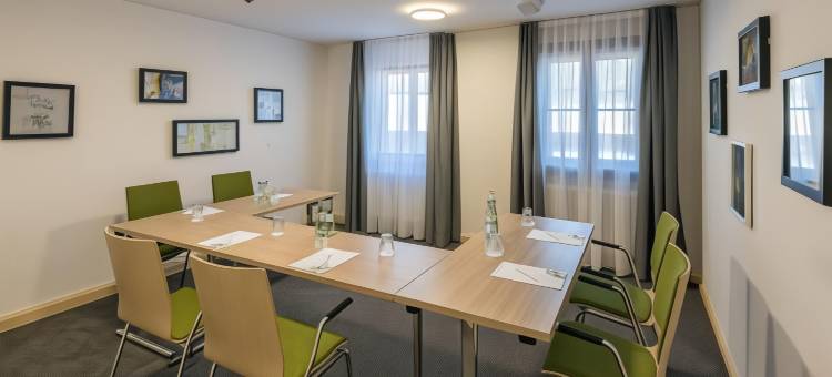 慕尼黑机场南部优品迎酒店(Premier Inn München Airport Süd Hotel)图片