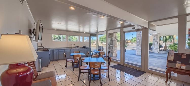 尤瓦尔迪美洲最佳价值酒店(Americas Best Value Inn Uvalde)图片