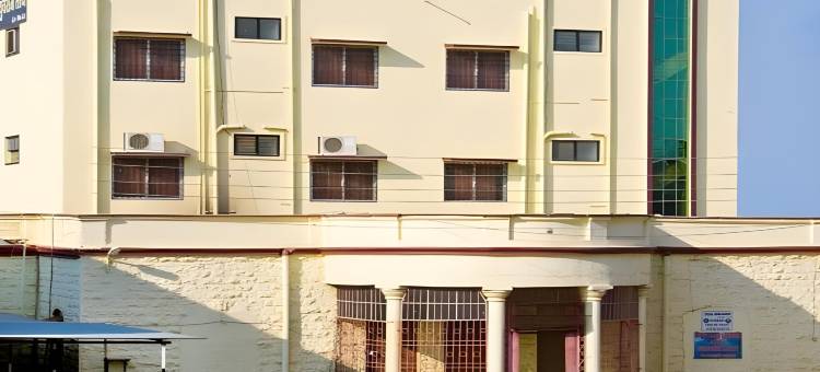 尤瓦拉旅馆-奥斯马纳巴德(Yuvraj Lodge)图片