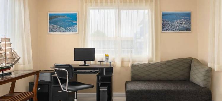 米德尔敦纽波特地区温德姆戴斯酒店(Days Inn by Wyndham Middletown/Newport Area)图片