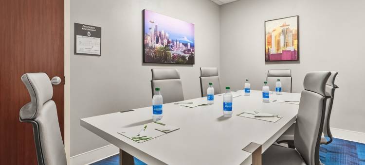 博塞尔假日酒店及套房(Holiday Inn & Suites Bothell)图片