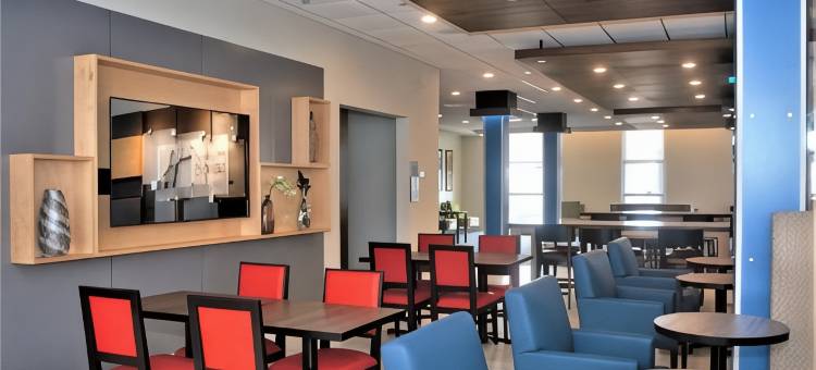 埃德蒙顿西南温德米尔智选假日套房酒店(Holiday Inn Express & Suites Edmonton SW – Windermere)图片