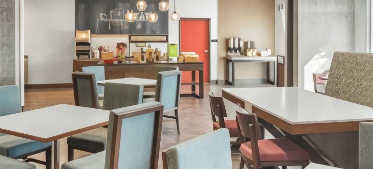 达拉斯法默斯布兰奇欢朋套房酒店(Hampton Inn & Suites by Hilton Farmers Branch Dallas)图片