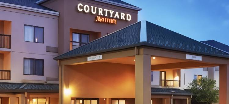 克利夫兰机场北万怡酒店(Courtyard Cleveland Airport North)图片