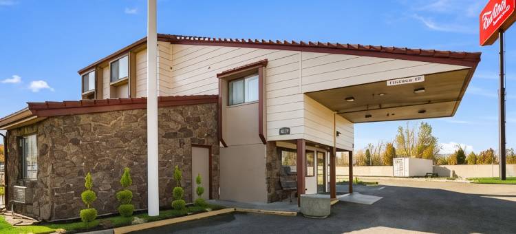 温德姆华美达-梅德福机场北(Ramada by Wyndham Medford Airport North)图片