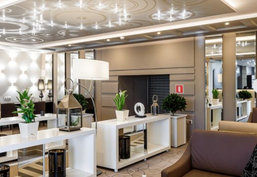 Rossvik Hotel Overview