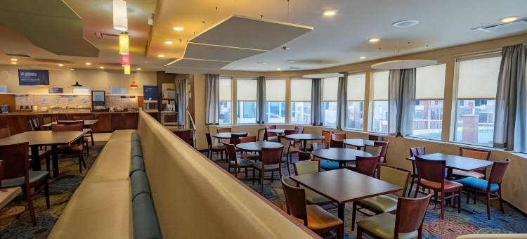 智选假日套房酒店匹兹堡机场(Holiday Inn Express & Suites Pittsburgh Airport)图片