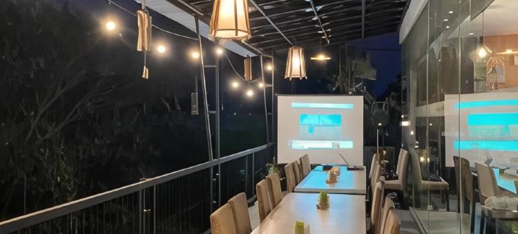 梭罗机场前一酒店(Front One Hotel Airport Solo)图片