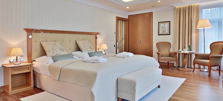 复古河滨健康度假村(Retro Riverside Wellness Resort)图片