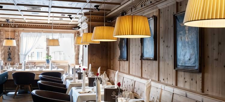 黄金鹰(Hotel Goldener Adler - im Sommer Silvretta Premium Card Inkludiert)图片
