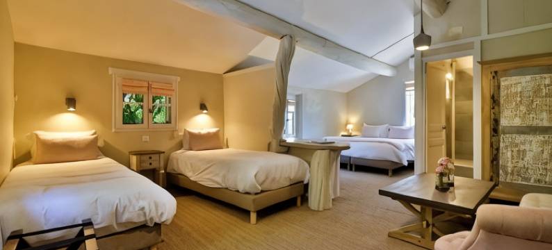 拉巴斯特德布鲁宾馆(La Bastide Bleue)图片