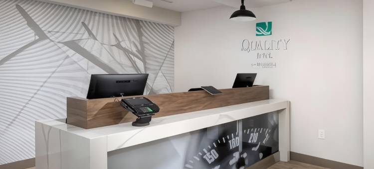 大西洋滩梅奥诊所贾克斯区凯艺酒店(Quality Inn Atlantic Beach-Mayo Clinic Jax Area)图片