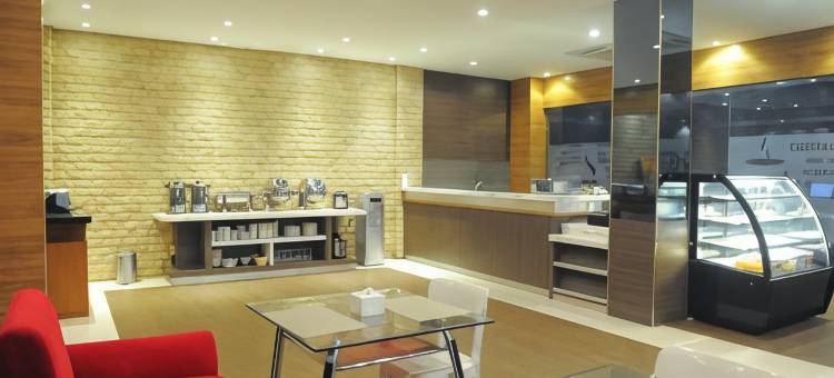 古邦西尔维娅经济酒店(Sylvia Hotel Budget)图片